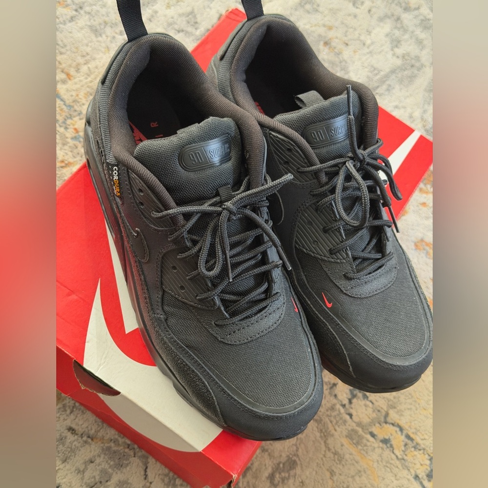 Nike Men's Dark Gray Sneakers